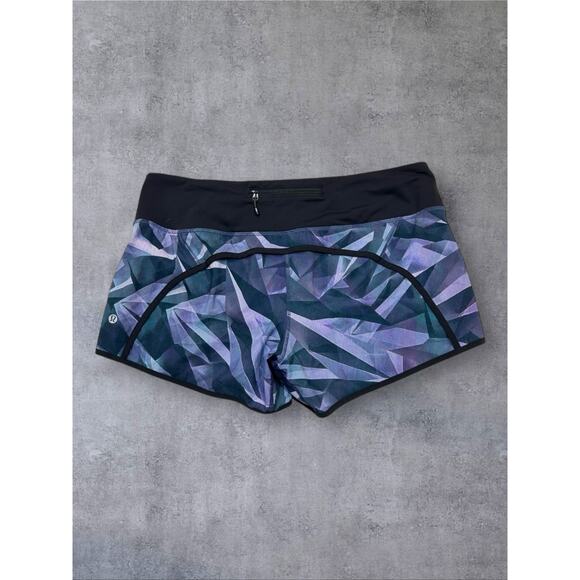 Lululemon Run Times Short 4-way Stretch 4in
Pretty Prism Multi Black Wmns Sz 12 - Picture 4 of 10
